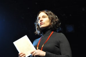 Olivia Lempen, psychologue et art-thérapeute, animatrice d'un atelier d'écriture